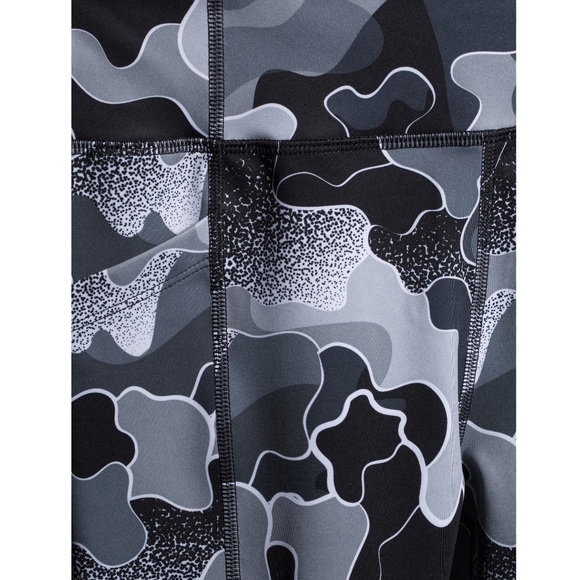 Avia Printed Capri W/pocket in Multi Size Large - Picture 6 of 16